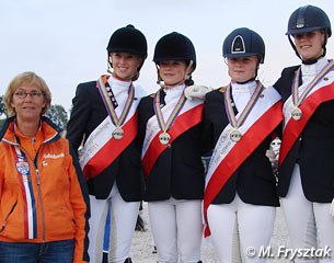 The Dutch silver medalists: Tineke Bartels (chef d'equipe), Febe van Zwambagt, Sanne Vos, Sanne Gilbers, Dana van Lierop