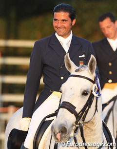 Jose Antonio Garcia Mena and Norte win the Grand Prix at the 2011 Sunshine Tour :: Photo © Astrid Appels