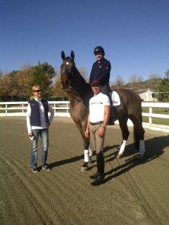David Wightman on Partous (by Juventus x Hemmingway) flanked by Anne Gribbons and Steffen Peters