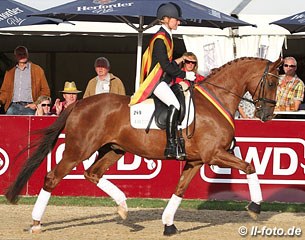Helen Langehanenberg and Damon's Satelite (by Damon Hill x Rubin Royal) won the 4-year old riding horse division for mares and geldings