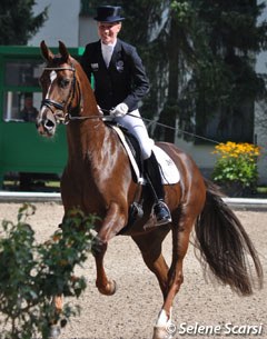 Damon's Delorange put whopping scores on the board in the 5-year old Finals at the 2012 Bundeschampionate