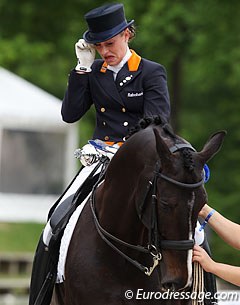 Young rider Brigit van der Drift was very emotional during the prize giving. She lost her horse Twister to a virus infection and received Santo Domingo to ride from their generous trainer