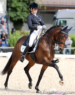 Dutch based Italian Chiara Prijs Vitale rode her Oldenburg mare Hot Chocolate to beautifully tailored piano music which was made to measure her horse's gaits better than all other freestyles