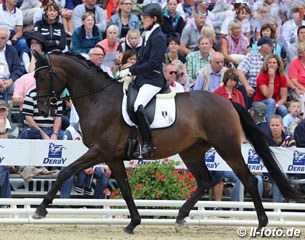 Monika Mittermayer and Brancusi, reserve champions in the 4-year old mare and geldings division