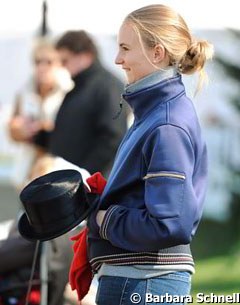 Former FEI Pony Rider Tina Donandt, who is a very good friend of Sanneke Rothenberger and helps her as a show groom whenever possible