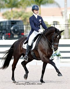 Caroline Roffman and Her Highness O at the 2013 CDI Wellington :: Photo © Sue Stickle