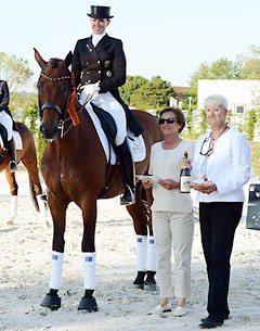 Lyndal Oatley and Sandro Boy win the Grand Prix at the 2014 CDI Deauville