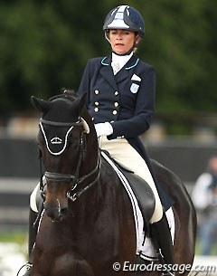 Israeli Constance Menard made her come back to the CDI show ring with Oceane de Mesille