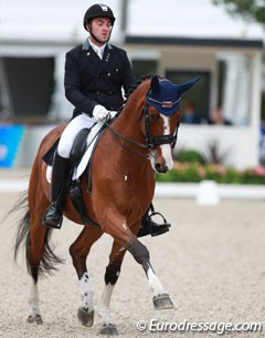 American euro-rookie Brian Hafner surprised all by becoming the U.S. team's anchor in Rotterdam. He presented Lombardo in a very pretty, soft silhouette even though the tongue came out in the final extended trot.