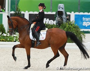 Italian Valentina Truppa struggled with getting a good rhythm in the piaffe, balance and straightness in the tempi changes and lift in the pirouettes, but the passage was active and buoyant and the half passes were sweeping