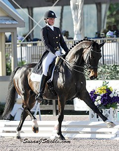 Adrienne Lyle and Wizard at the 2014 CDI Wellington :: Photo © Sue Stickle