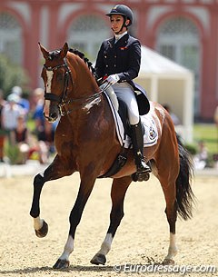 French Caroline Osmont switched to the Colombian nationality in pursuit of WEG qualification but her stallion Don Quichot struggles with the piaffe