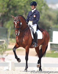 Gonçalo Carvalho and Batuta had a below par performance in Vilamoura. The mare was tense and distracted by the surroundings and was not able to show any walk nor proper transitions. 