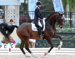 Laura Graves and Verdades at the 2015 U.S. Dressage Championships :: Photo © Sue Stickle