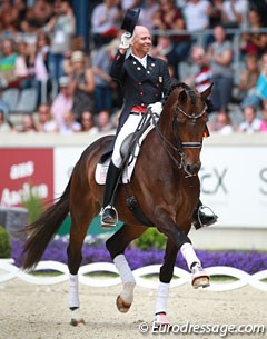 Steffen Peters rides the prize giving on Rosamunde