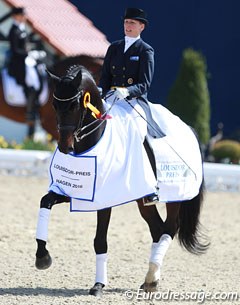 Anabel Balkenhol and Heuberger win the warm up round for the Louisdor Cup qualifier at the 2016 CDI Hagen :: Photo © Astrid Appels