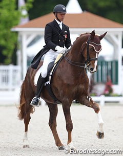 Swiss Gilles Ngovan has taken Christina Ernst's 10-year old Swiss bred gelding Furstentraum (by Feinsinn x Davignon) from young horse level to small tour