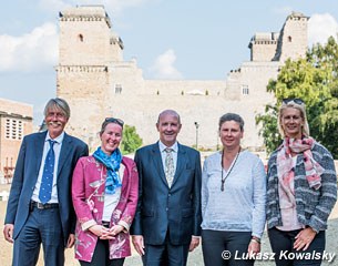 The judges panel in front of Diosgyor castle