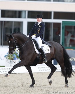 Sanneke Rothenberger and Deveraux OLD at the 2016 European Under 25 Championships :: Photo © Astrid Appels