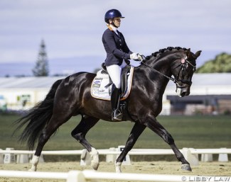 Holly Leach on HP Fresco at the 2018 New Zealand Young Horse Championships :: Photo © Libby Law