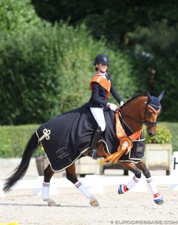 Sanne Buijs and Happy Feet win the 2017 European Children Championships :: Photo © Astrid Appels