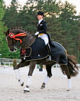 Kristy Oatley and Du Soleil at the 2019 CDI-W Budapest :: Photo © Anett Samogyvari