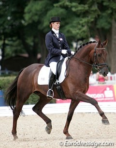 Madeleine Vrees and Vontango B at the 2008 World Young Horse Championships :: Photo © Astrid Appels