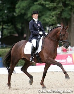 Madeleine Vrees and Vontango B at the 2008 World Young Horse Championships :: Photo © Astrid Appels