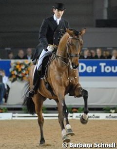 Jun Sang Choi (Korea) and Samsung Cinque Cento at the 2008 CDN Munster :: Photo © Barbara Schnell