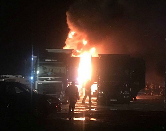 Fire in the lorry car park at the 2018 Bundeschampionate in Warendorf