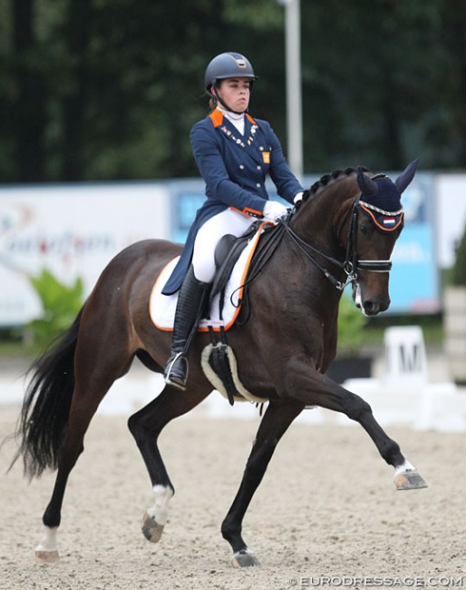 Jasmien de Koeyer and Esperanza at the 2017 European Young Riders Championships :: Photo © Astrid Appels
