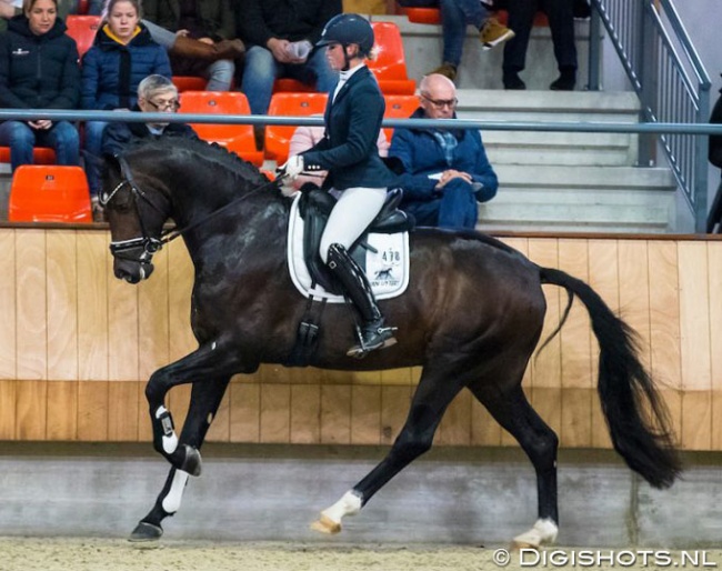 Former European Pony Champion Sanne Vos on the 2019 KWPN licensing reserve champion Lennox W :: Photo © Digishots