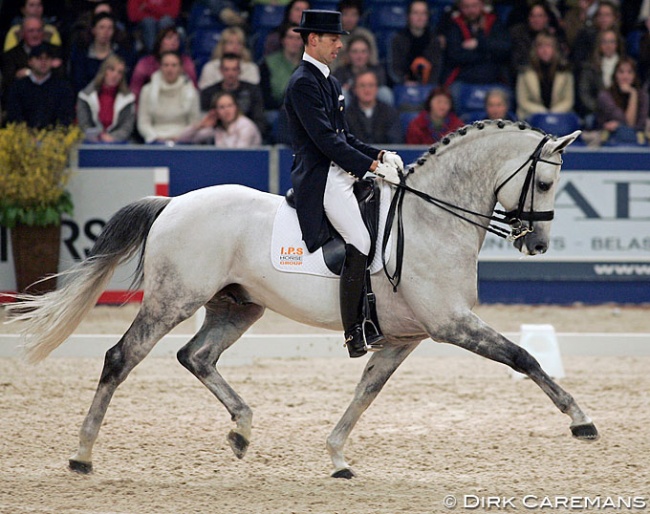 Hans Peter Minderhoud and Rubels at the 2006 KWPN Stallion Licensing :: Photo © Dirk Caremans