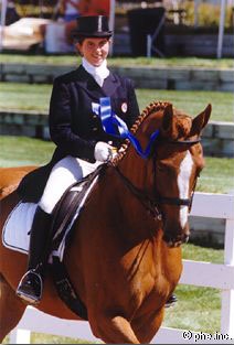 Kristen Wasemiller and Gulliver at the 1998 North American Young Riders Championships :: Photo © Mary Phelps