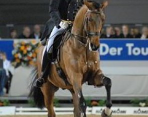 Jun Sang Choi (Korea) and Samsung Cinque Cento at the 2008 CDN Munster :: Photo © Barbara Schnell