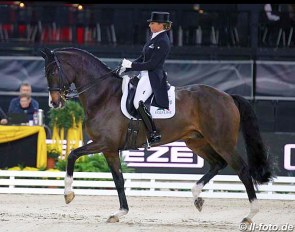 Dorothee Schneider and Faustus at the 2018 CDI-W Stuttgart :: Photo © LL-foto