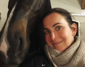 Lisa Müller with her new young star, PSI auction horse Evergreen