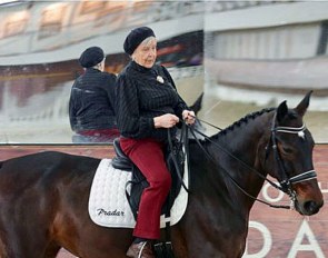 Nina Gromova back in the saddle at age 95 in 2017