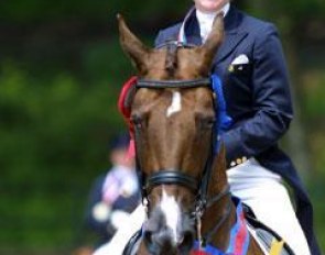 Susan Dutta and Westside Lady win the 2002 U.S. Small Tour Championships :: Photo © Mary Phelps