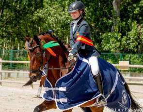 Maria Bech Salvatella and Kooihuster Keimpe :: Photo © Lily Forado