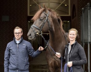 Blue Hors breeding director Martin Klavsen with Nathalie zu Sayn-Wittgenstein and Fifty Cent