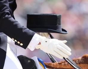 Bye Bye top hats!? :: Photo © Astrid Appels