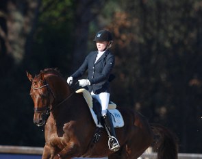 Jeanna Hogberg and Springbank VH at the 2015 CDI Vidauban :: Photo © Astrid Appels
