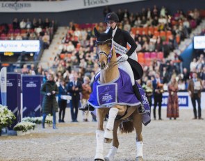 Dufour and Atterupgaards Cassidy stole Swedish hearts when winning tonight’s tenth leg of the FEI Dressage World Cup™ 2019/2020 Western European League at the Scandinavium Arena in Gothenburg (SWE) :: Photo © Satu Pirinen)