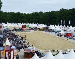 The dressage riding horse arena at the Bundeschampionate in Warendorf :: Photo © FN