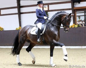 Therese Nilshagen and Sean Connery in Lodbergen in 2013 :: Photo © LL-foto