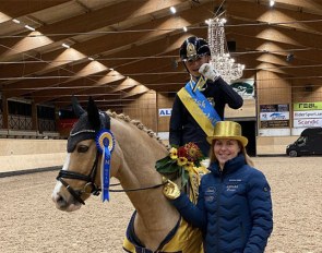 Elliot Nilsson and Casino Royale K with coach Elin Aspnas at the 2020 Swedish pony championships