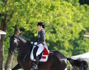 Vivian Chang and Nora at the 2015 CDIO Compiègne :: Photo © Astrid Appels