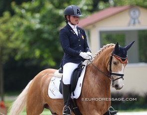 Rhianne Ashley Ubels and First Hummer at the 2018 CDIO-P Hagen :: Photo © Astrid Appels