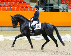 Rosalinde Heck and Karanto Pomona at the 2020 Dutch Winter Indoor Championships :: Photo © Digishots